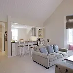 The Penthouse By Cottonwood